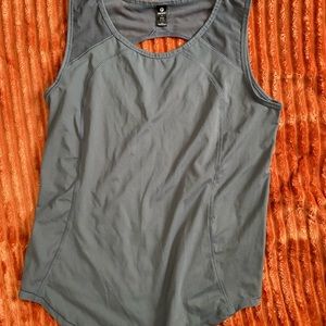 Medium workout tank bundle